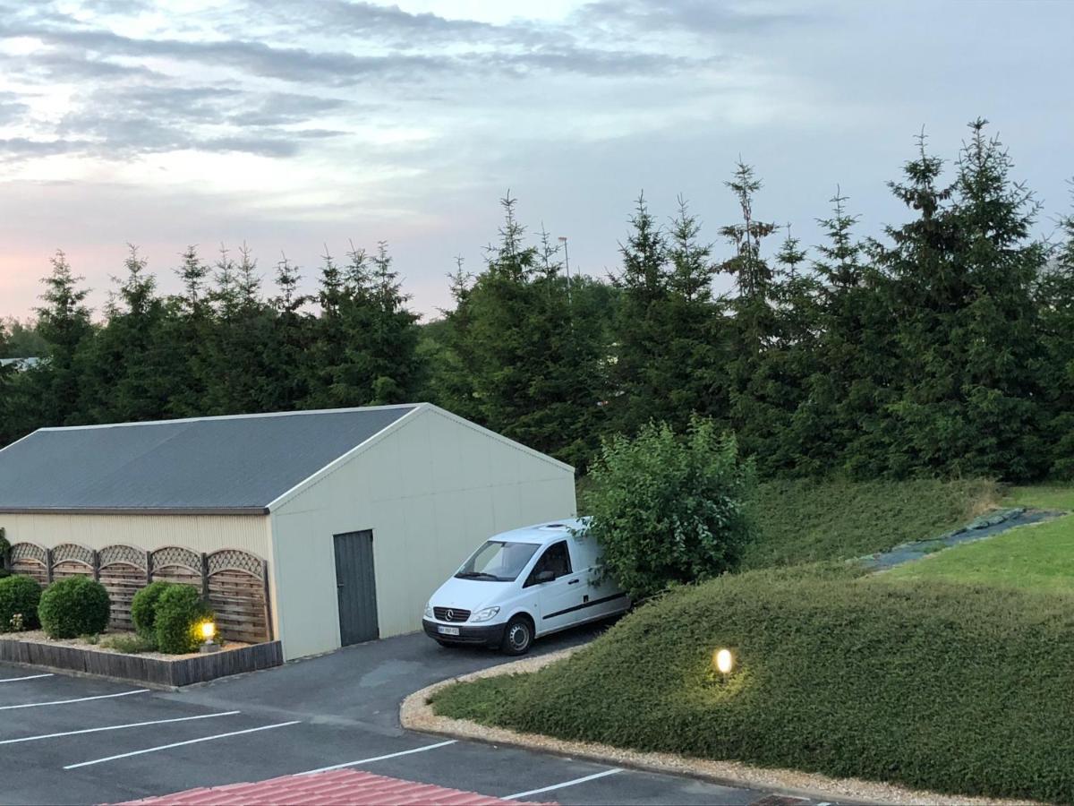 Villa Motel Stenay Exterior photo